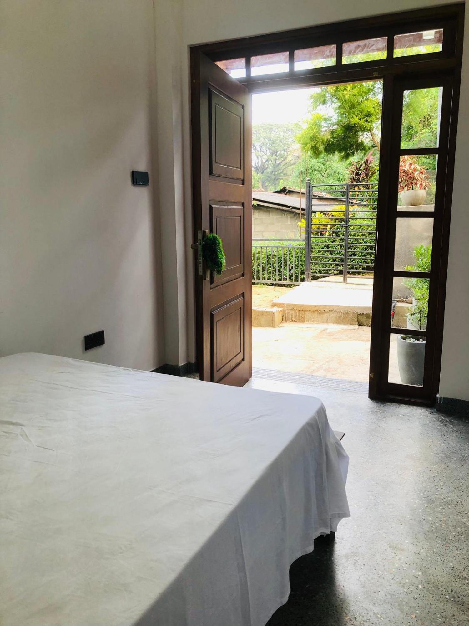 The Ten Stay Kandy Exterior photo